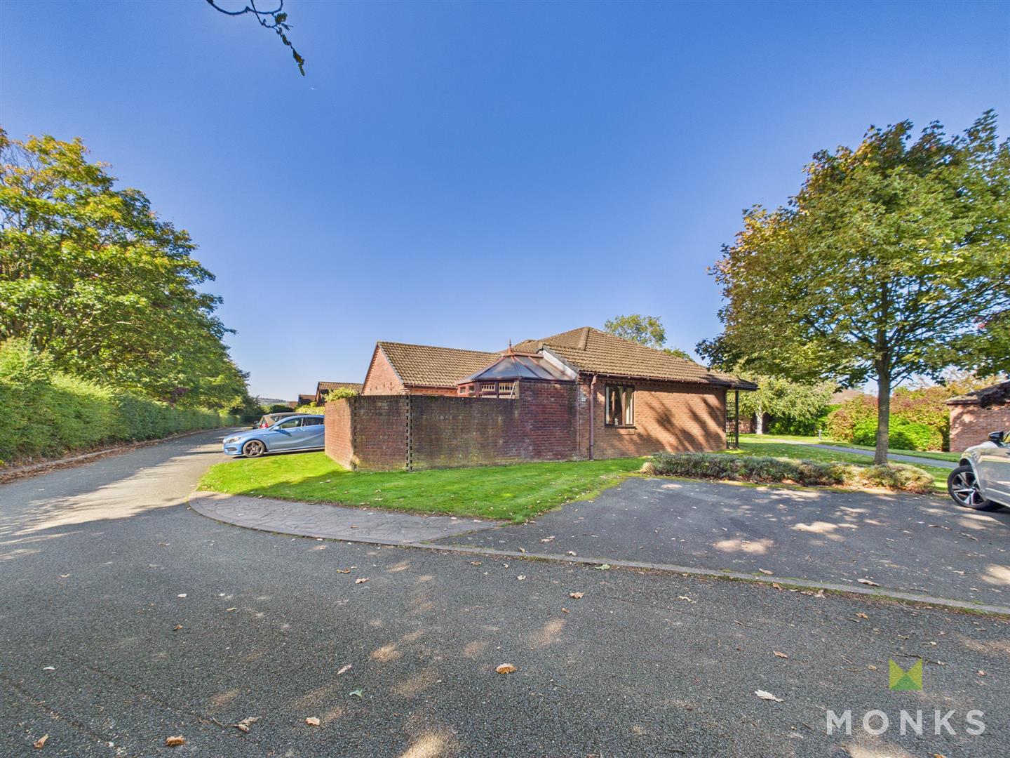 41 Meadowbrook Court Twmpath Lane, Oswestry, SY10 7HD For Sale